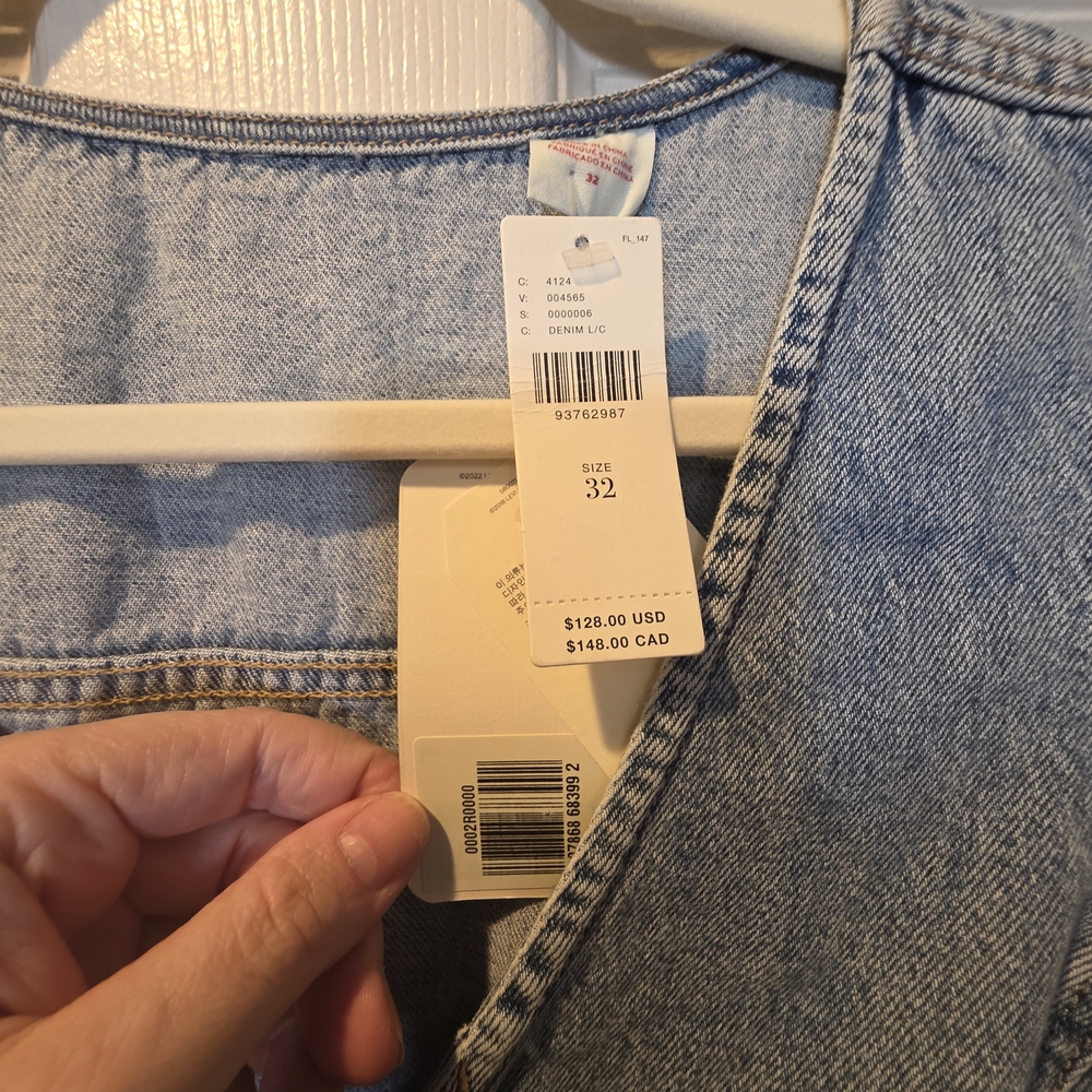 Levi's Women's Light Blue Denim Overalls - Picture 6 of 7